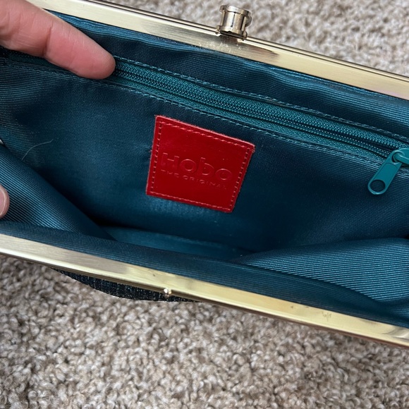 Beautiful HOBO Sadie Wallet 🤩🤩🤩🤩 - Picture 6 of 8